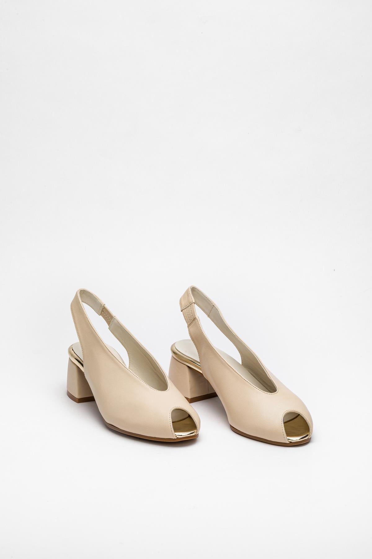 Krem Rengi Deri Topuklu Ayakkabı